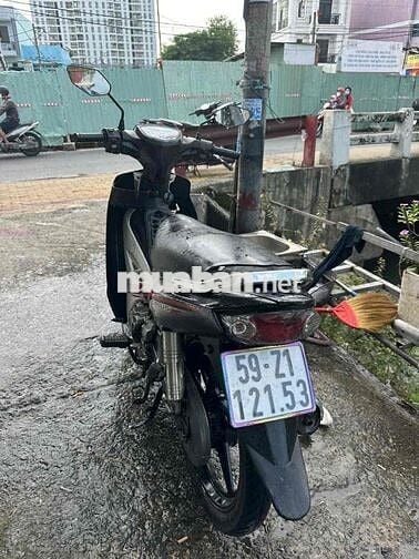 xe yamaha Siirius 2013 đen trắng RC mâm mới 85 %
