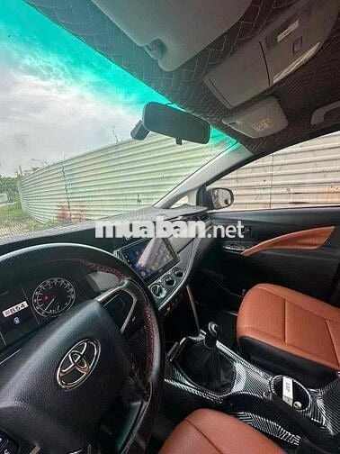 Toyota Innova 2020 2.0E - 73000 km