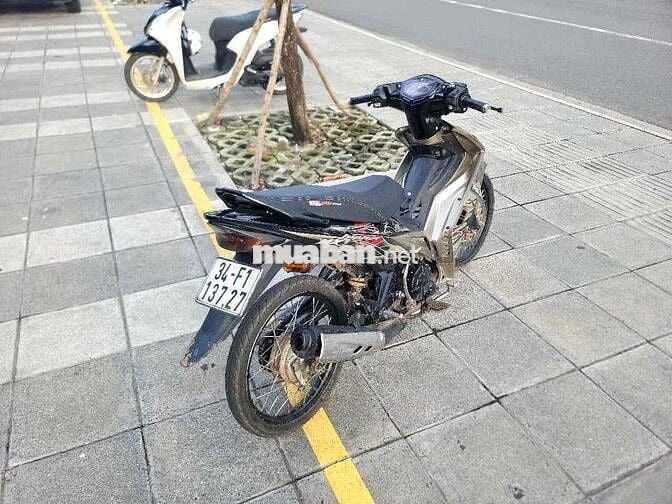 Exciter 135 xuống áo máy 57zz