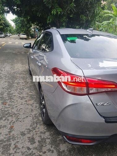 Kẹt tiền nên bán con Vios còn bảo hành chính hãng