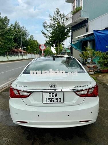 Hyundai Sonata 2010 2.0L AT - 108000 km