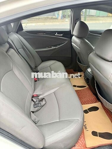 Hyundai Sonata 2010 2.0L AT - 108000 km