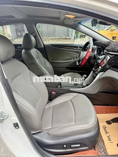 Hyundai Sonata 2010 2.0L AT - 108000 km