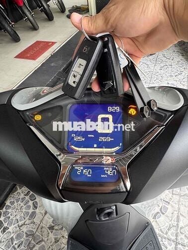 SHVn 160 2025 Mới Ráp 20 Ngày Chạy 269KmMới 99.99%