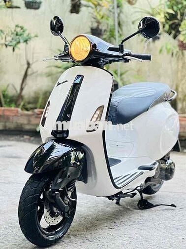 VESPA PRIMAVERA 125CC TRẮNG ĐEN SPORTY 2015