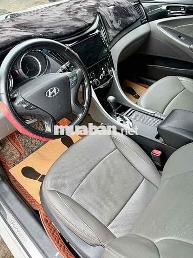 Hyundai Sonata 2010 2.0L AT - 108000 km