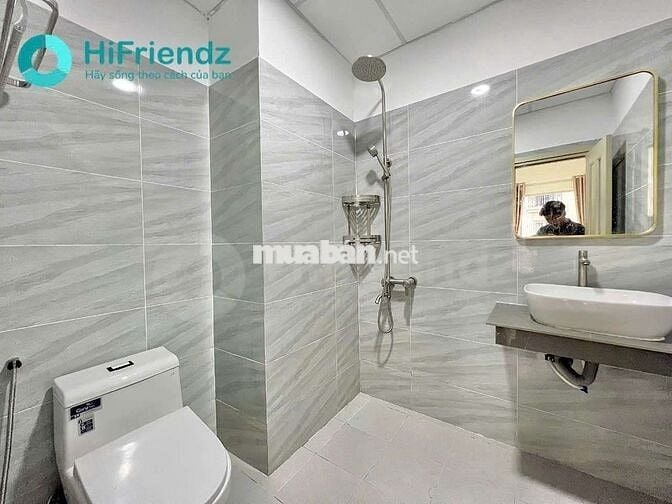 CHO THUÊ PHÒNG BAN CÔNG FULL NỘI THẤT TRONG VẠN PHÚC CITY