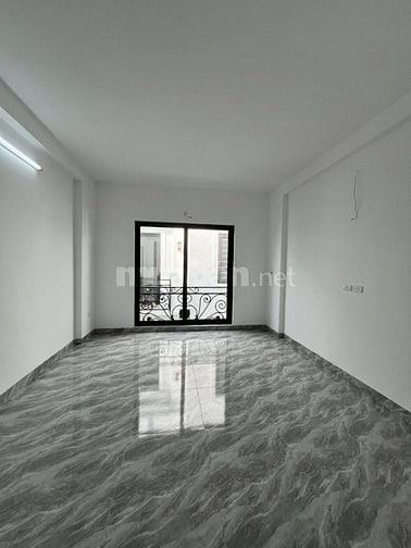 VIỆT HƯNG NHÀ 5 TẦNG - 3 PHÒNG NGỦ - ĐẸP LUNG LINH - HƠN 5 TỶ