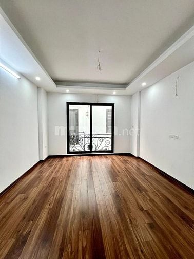 VIỆT HƯNG NHÀ 5 TẦNG - 3 PHÒNG NGỦ - ĐẸP LUNG LINH - HƠN 5 TỶ