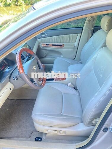 Cần bán xe Toyota Camry 2005 - số tự động