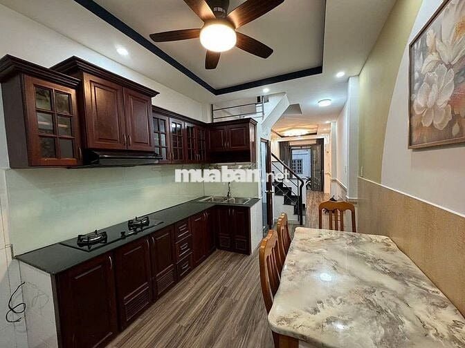 Cho thuê nhà hẻm xe hơi Phường 7, Phú Nhuận
