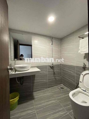 Cho Thuê CHDV_Có Gác, Nằm Sát Bên Đh Ngoại Thương, GTVT, UEF,…