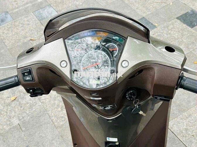 Honda SH 125i Nhập Ý – Đời Chót 2012 Biển VIP 9999