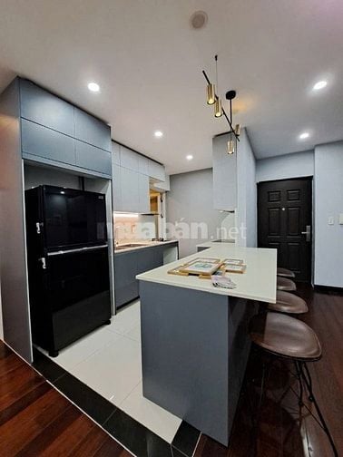 Cho thuê chung cư Green View, Quận 7, 3PN Giá 25t Ms Viêm 0938971212