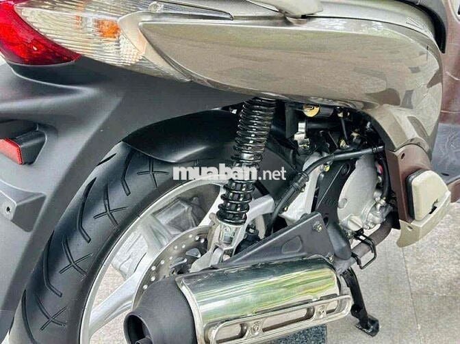Honda SH 125i Nhập Ý – Đời Chót 2012 Biển VIP 9999