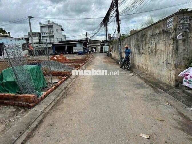 cần bán lô đất mặt tiền bình hoà 15. DT 76m2 có 67m2 thổ cư