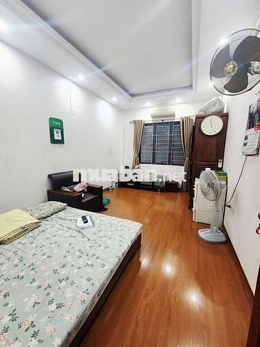 Siêu Phẩm Khương Đình Gần hồ,ngõ to,oto tránh, 62m,5Tầng giá 18,3 tỷ