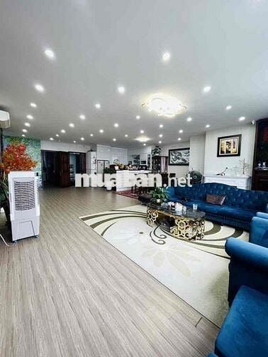 SIÊU PHẨM CHUNG CƯ 206m2 - HƠN 10 TỶ XÍU