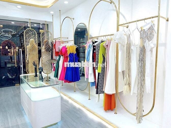 Chính chủ cần sang nhượng gấp Spa 1 trệt, 3 lầu