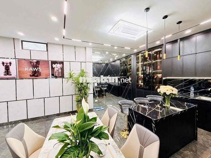Thanh Xuân 70m2 Ngõ Thoáng,Mặt Tiền 5.5m,Giá Đầu Tư ở sướng Giá 12.4 t