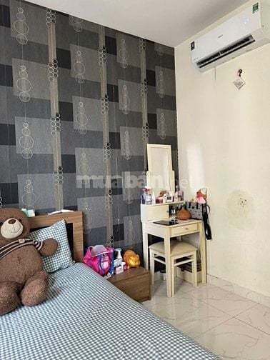 Chung cư Hoa Sứ, P7, Phú Nhuận, 75m3, 2 PN, Nội thất, 12tr/tháng