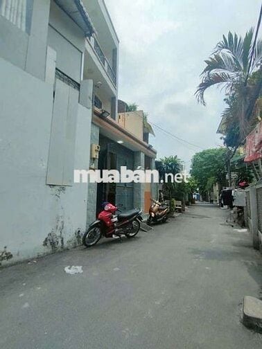 NHÀ PHỐ 3 TẦNG BTCT – NGANG 5M HIẾM –HẺM XH THÔNG– Q12-61,2m²- 4,8TỶ