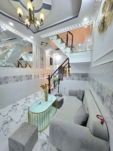 Nhà bán sổ hồng 2 lầu hẻm xe hơi. Gần Phú Mỹ Hưng quận 7