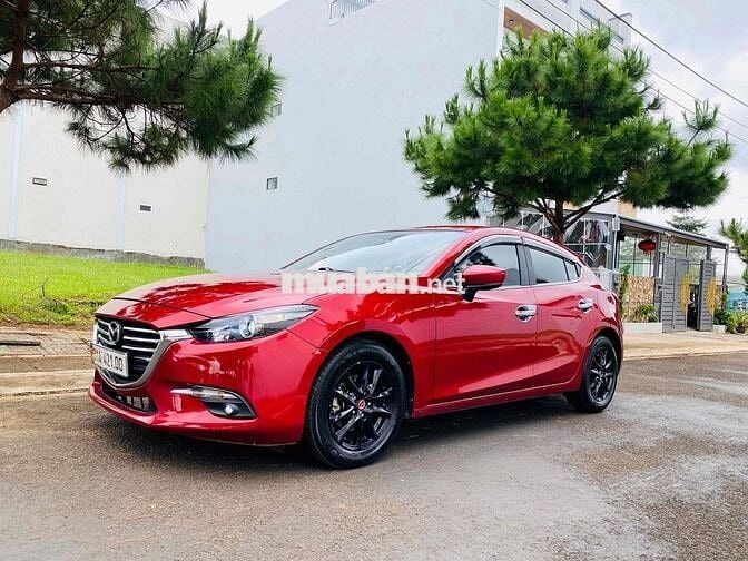 Mazda 3 2018 1.5 AT