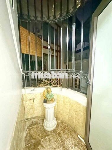 cần bán nhà kim mã 5 tầng ngõ thông
