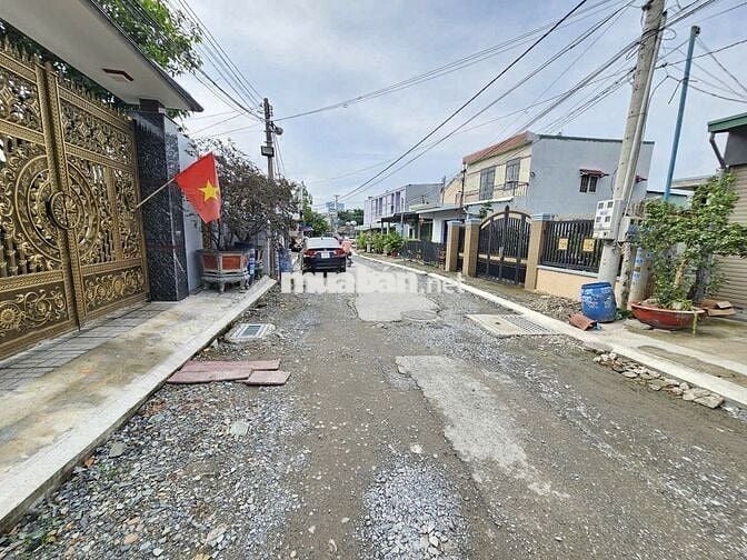 Đất mặt tiền kinh doanh gần BigC GO, phường Đông Hòa, TP Dĩ An.