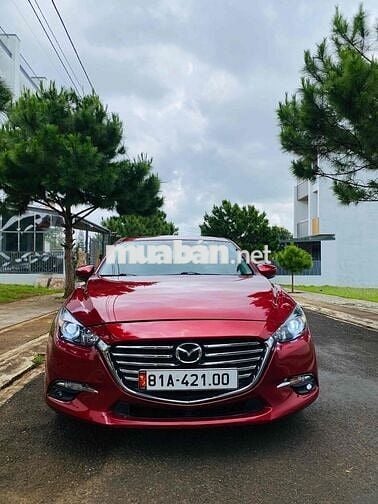 Mazda 3 2018 1.5 AT