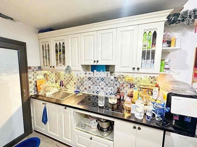 cần bán nhà kim mã 5 tầng ngõ thông