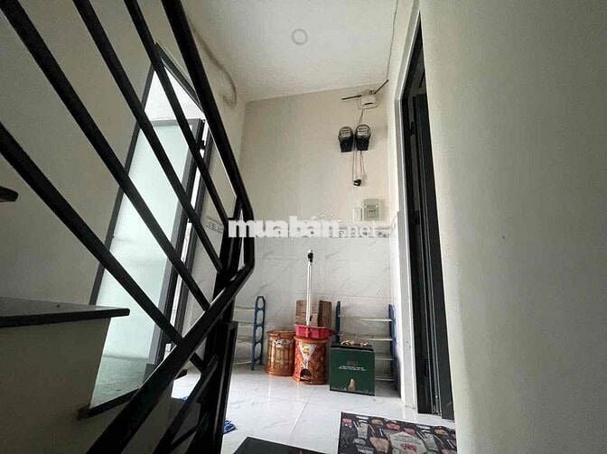 CĂN HỘ 4 TẦNG 7PN, Ô TÔ ĐỖ CHỬA QUẬN 7, DÒNG TIỀN 250tr/NĂM