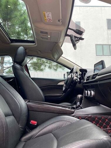 Mazda 3 2018 1.5 AT