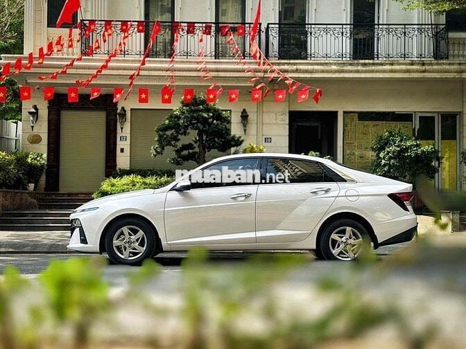 Hyundai Accent 2025 1.5 AT - 6000 km