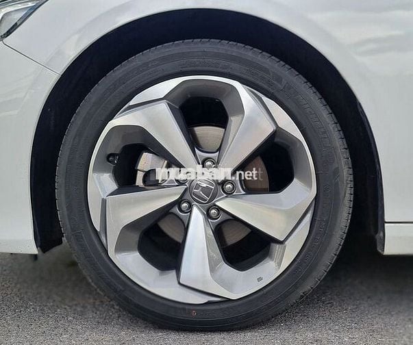 Honda Accord 2022 1.5 Turbo - 31000 km