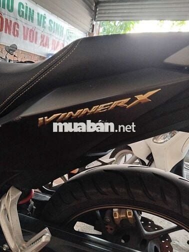 Xe máy hảng honda năm 2024 màu đen
