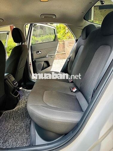 Hyundai Accent 2025 1.5 AT - 6000 km