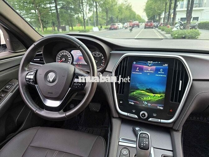 VinFast Lux A2.0 2019 Plus 2.0 AT - 65000 km