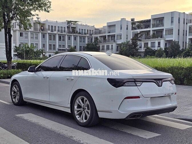VinFast Lux A2.0 2019 Plus 2.0 AT - 65000 km