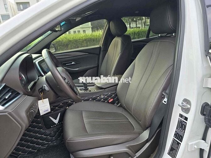 VinFast Lux A2.0 2019 Plus 2.0 AT - 65000 km