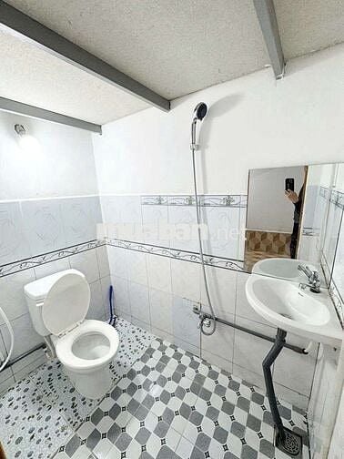 CHÍNH CHỦ CHO THUÊ PHÒNG GÁC CAO ở Nguyễn Thị Thập