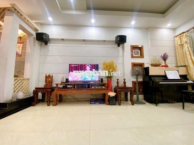 Xe hơi Ngủ trong nhà, 66m2, Ngang 4,9m, Đặng Thuỳ Trâm,  Bình Thạnh,