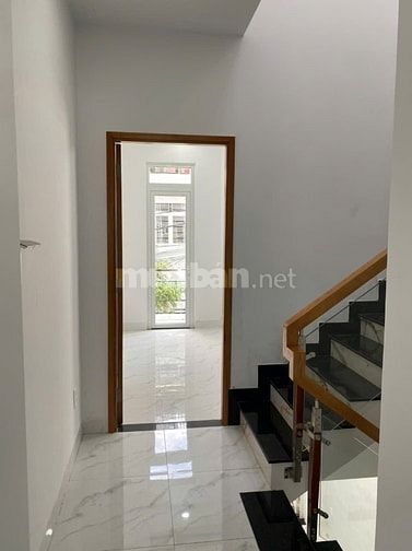 Bán nhà 3 tầng đường hoang hữu nam cọc vào ở ngay 