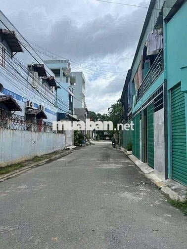 BÁN ĐẤT (5x27) ĐƯỜNG NHỰA THÔNG GẦN NHÀ THỜ LÁI THIÊU