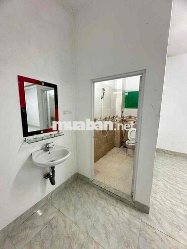 Nhà hẻm 370 Phan Bội Châu, cách mặt tiền 20m giá tốt