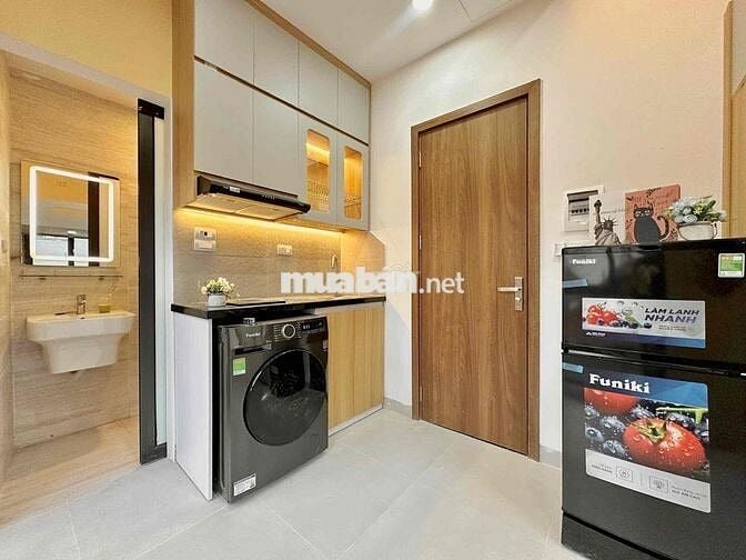 CHO THUÊ DUPLEX BAN CÔNG NGAY VÒNG XOAY LĂNG CHA CẢ