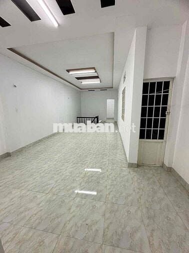 Nhà hẻm 370 Phan Bội Châu, cách mặt tiền 20m giá tốt