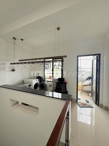 Chính chủ cần bấn gấp căn biệt thư gốc 2mặt tiền 1trệt3lầu nhà còn mới