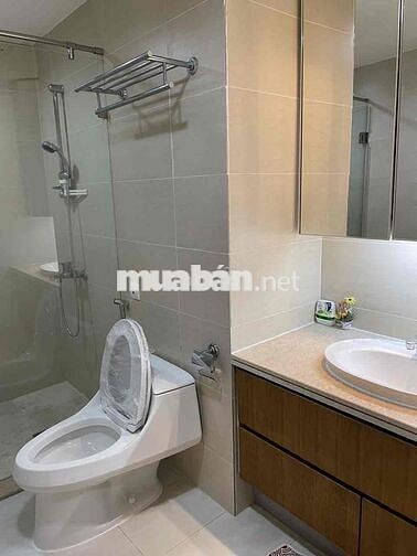 CẦN CHO THUÊ CĂN HỘ 3PN  SG Peal - Tầng 10 - View LM 81